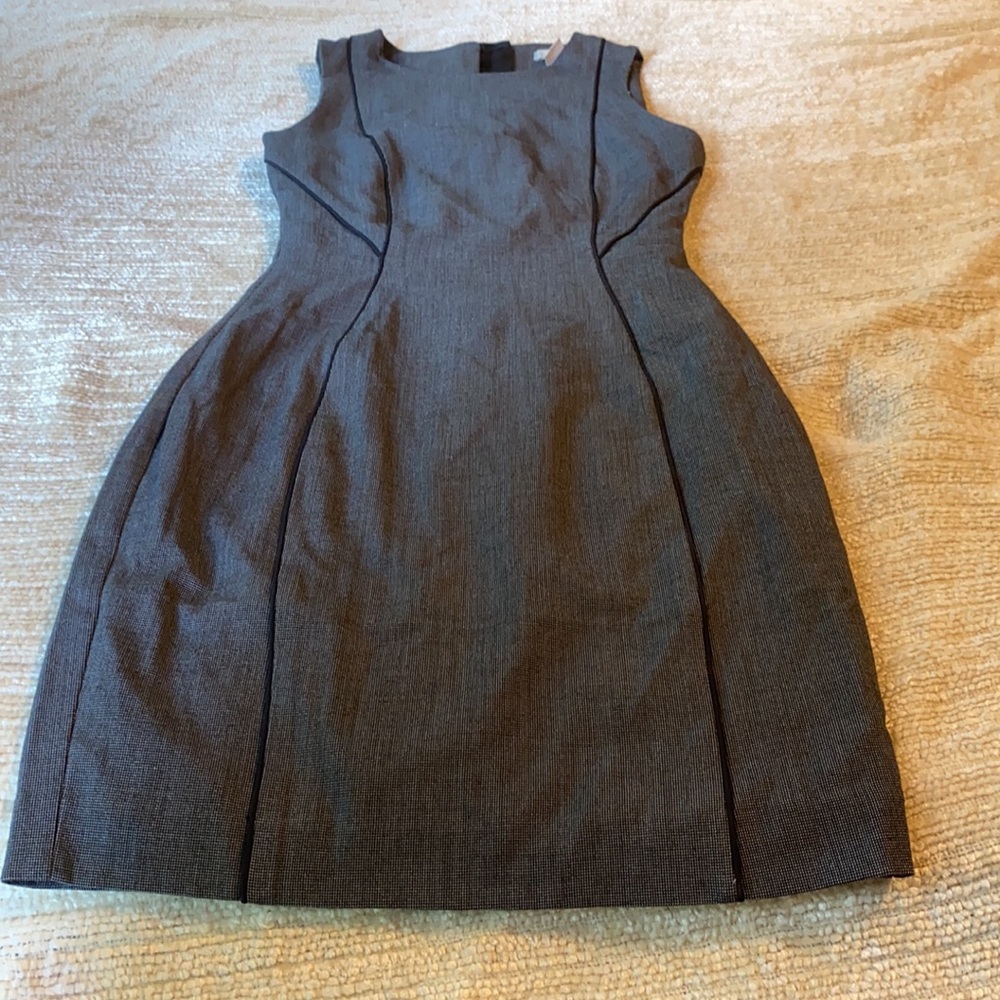 Dress - Picture 2 of 4